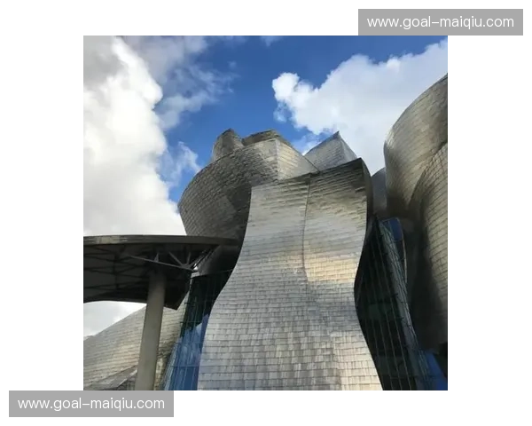 安达卢西亚的阳光与巴斯克的风:马拉加与毕尔巴鄂的足球双城记